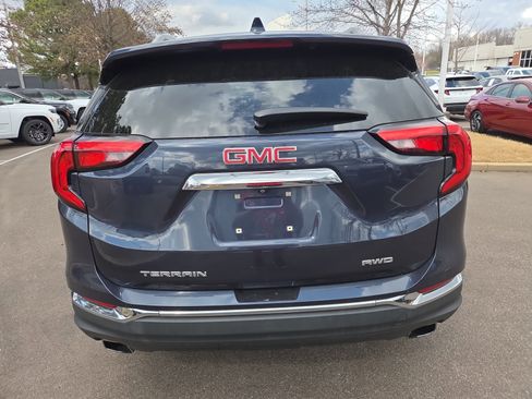 Used 2019 GMC Terrain SLT w/ Preferred Package image 4