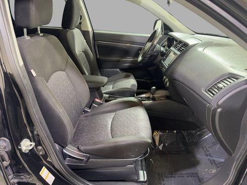 Used 2020 Mitsubishi Outlander Sport 2.0 ES image 10