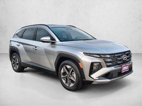 Used 2026 Hyundai Tucson SEL image 3