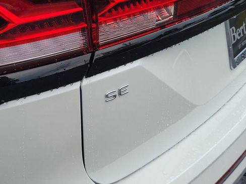 New 2026 Volkswagen Atlas Peak Edition image 6