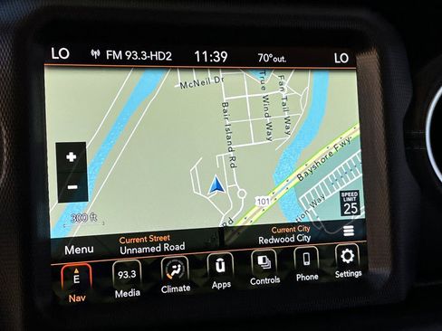 Used 2022 Jeep Wrangler Unlimited Sahara image 19