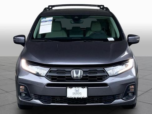 Used 2025 Honda Odyssey Touring image 4