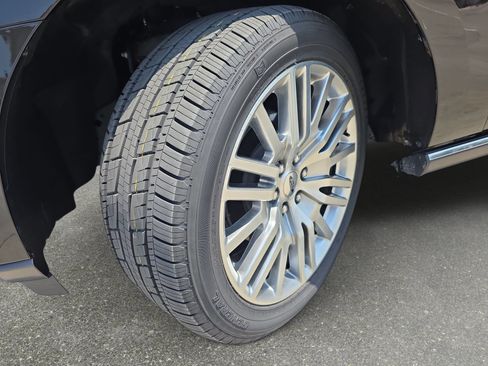 Used 2024 Ford Expedition Limited AWD/4WD image 31