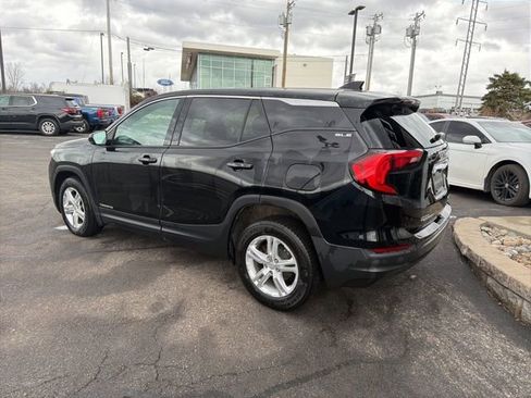 Used 2018 GMC Terrain SLE image 3