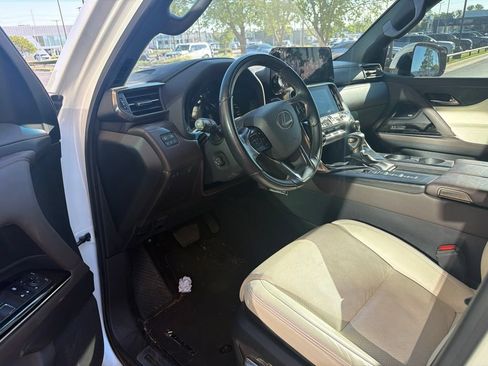 Used 2023 Lexus LX 600 4WD w/ Accessory Package (Z1) image 5