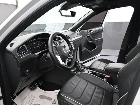 Used 2024 Volkswagen Tiguan SEL R-Line AWD/4WD image 38