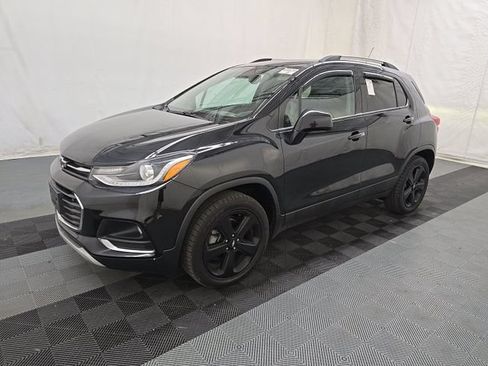Used 2019 Chevrolet Trax Premier w/ Midnight Edition AWD/4WD image 1