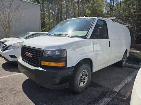 Used 2023 GMC Savana 2500 w/ Driver Convenience Package image 1