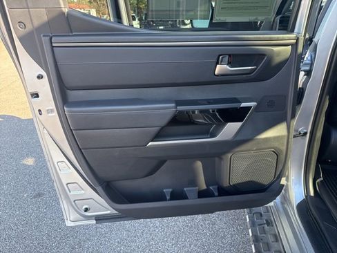 Used 2024 Toyota Tundra Limited image 24