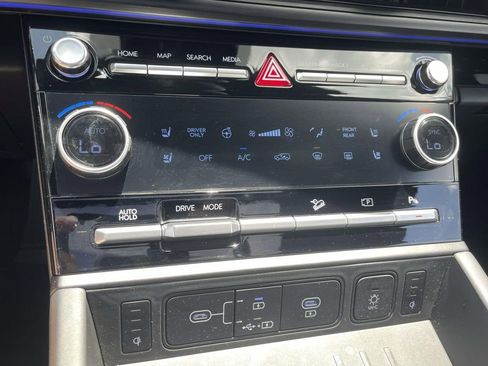 Used 2025 Hyundai Santa Fe Calligraphy image 23
