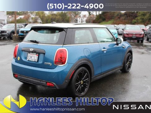 Used 2023 MINI Cooper SE image 7