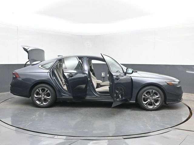 Used 2023 Honda Accord EX image 51
