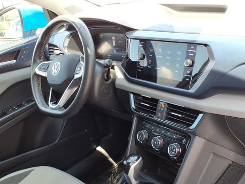 Certified 2023 Volkswagen Taos SE w/ Black Wheel Package FWD image 12