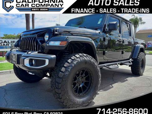 Used 2022 Jeep Gladiator Sport AWD/4WD image 1