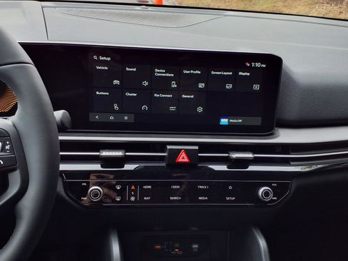 New 2026 Kia Sportage LX image 8