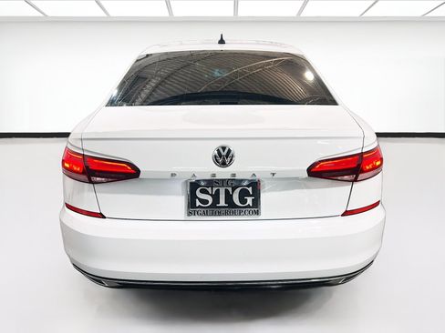Used 2020 Volkswagen Passat 2.0T SE FWD image 5
