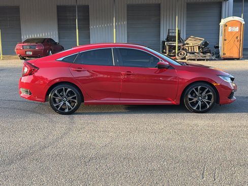 Used 2021 Honda Civic Sport image 2