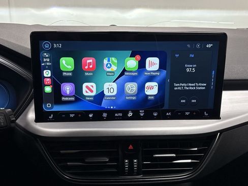 Used 2025 Ford Escape Platinum image 37