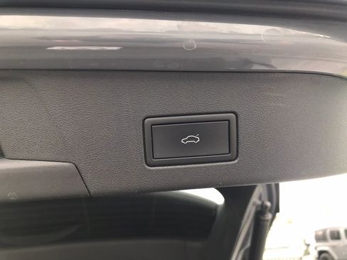 Used 2023 Volkswagen ID.4 Pro S Plus image 36