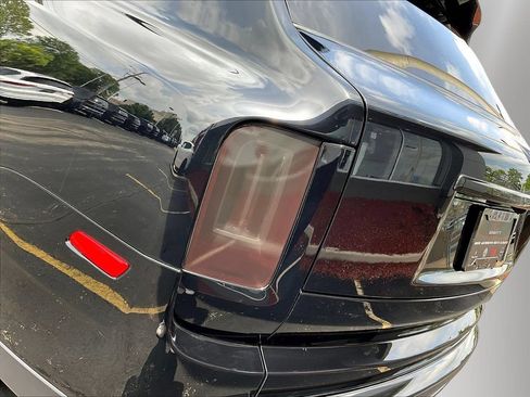 Used 2020 Rolls-Royce Cullinan Black Badge AWD/4WD image 22