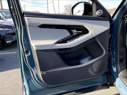 New 2026 Land Rover Range Rover Evoque S image 24