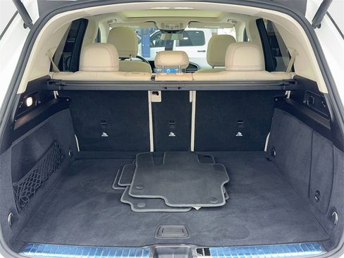 Used 2022 Mercedes-Benz GLE 350 4MATIC w/ AMG Line Exterior image 11