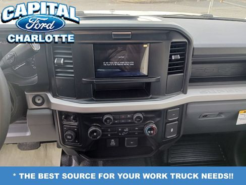 New 2026 Ford F250 XL w/ XL Chrome Package AWD/4WD image 16