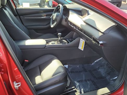New 2026 MAZDA MAZDA3 2.5 S Hatchback w/ Premium Pkg FWD image 17
