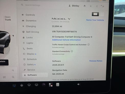 Used 2024 Tesla Model Y Long Range RWD image 3