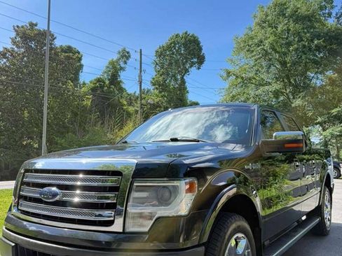 Used 2014 Ford F150 Lariat w/ Equipment Group 502A Luxury AWD/4WD image 2