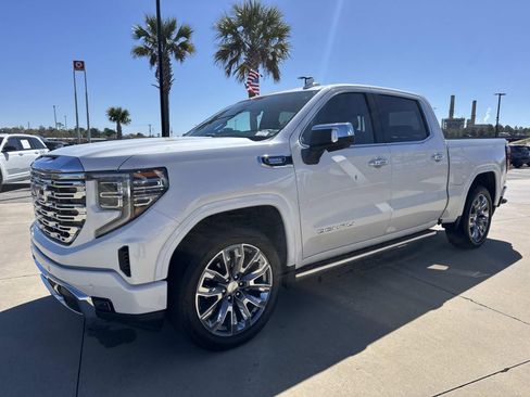 Used 2024 GMC Sierra 1500 Denali w/ Denali Reserve Package image 3