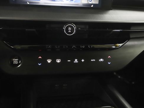Used 2025 Nissan Murano SV AWD/4WD image 23