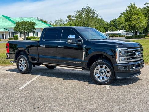 Used 2024 Ford F250 Lariat w/ Lariat Ultimate Package AWD/4WD image 1