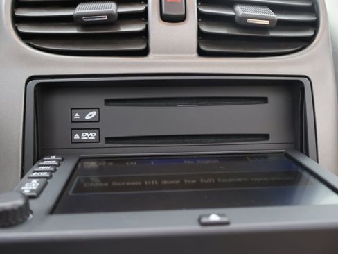 Used 2007 Chevrolet Corvette Convertible w/ Preferred Equipment Group image 36