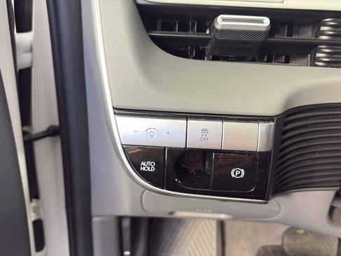 Used 2024 Hyundai Ioniq 5 SE image 46