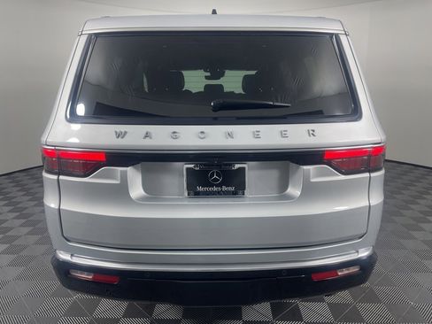 Used 2024 Jeep Wagoneer 4WD w/ HD Trailer Tow Package image 11