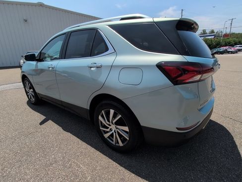 Used 2022 Chevrolet Equinox Premier AWD/4WD image 4