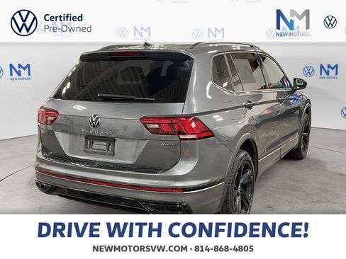 Used 2024 Volkswagen Tiguan SE R-Line image 5