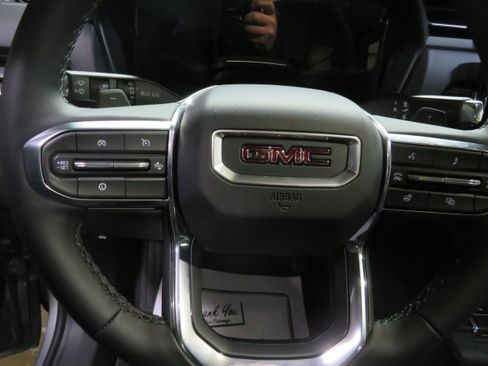 New 2026 GMC Terrain Elevation w/ Black Edition AWD/4WD image 14