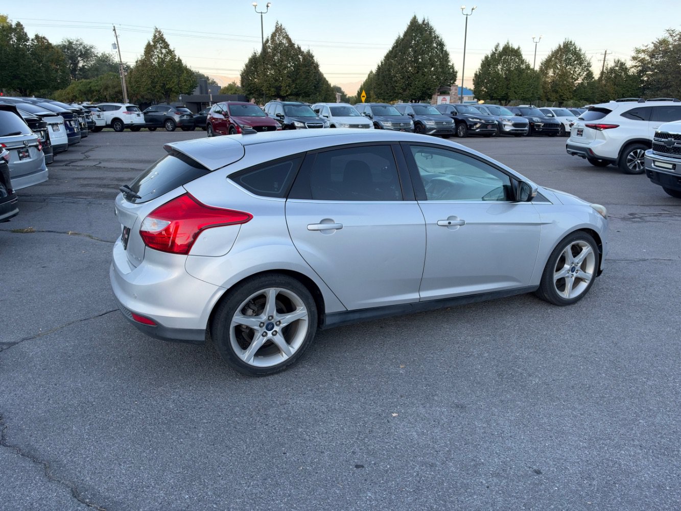 Used 2013 Ford Focus Titanium w/ Titanium Handling Pkg FWD image 5