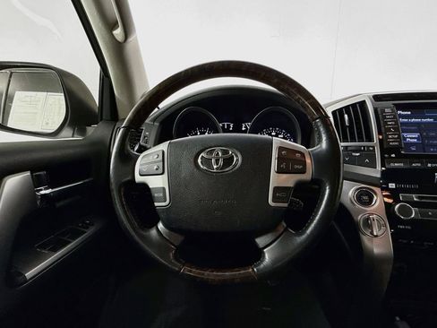Used 2013 Toyota Land Cruiser AWD/4WD image 11