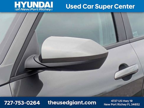 Used 2025 Hyundai Elantra SE w/ Cargo Package FWD image 11