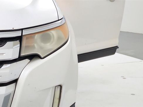 Used 2011 Ford Edge Limited w/ 302A Rapid Spec Order Code FWD image 11