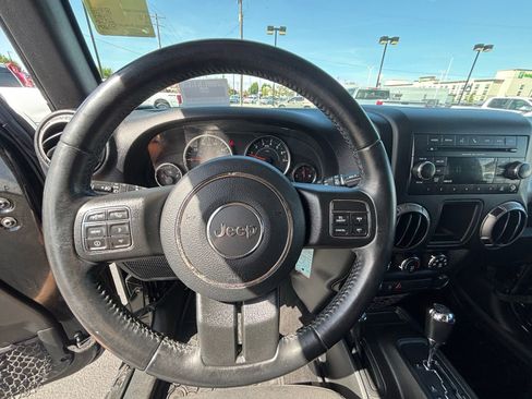 Used 2018 Jeep Wrangler Unlimited Sport AWD/4WD image 7