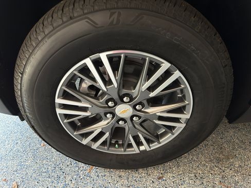 New 2026 Chevrolet Traverse LT w/ Enhanced Driving Package image 33