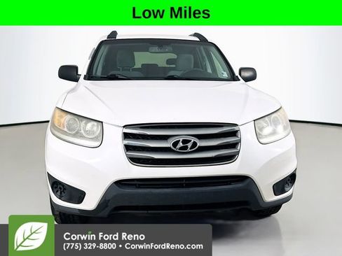 Used 2012 Hyundai Santa Fe GLS image 2