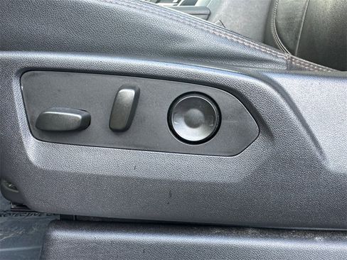 Used 2023 GMC Sierra 1500 AT4 w/ AT4 Premium Package image 10