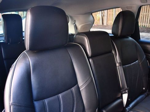 Used 2018 INFINITI QX60 Luxe w/ Premium Plus Package image 30