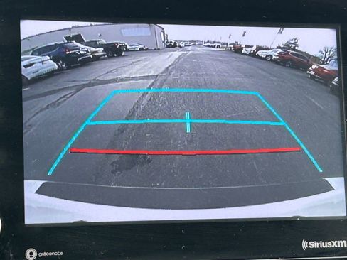 Used 2022 Toyota Camry SE image 15