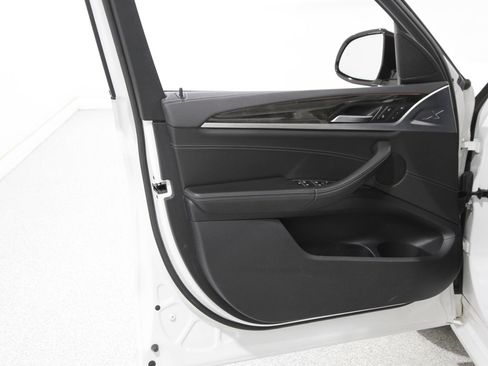 Used 2018 BMW X3 xDrive30i image 4